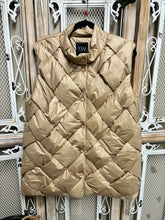 Load image into Gallery viewer, Cafe Latte Colored Basket Weave Vest