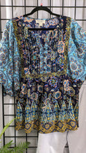 Load image into Gallery viewer, Floral Print V Neck Lantern Sleeve Pheasant Blouse