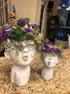 Small Kissing Women cement succulent planter with red glitter lips