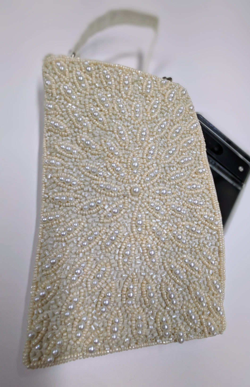 Beaded Ivory Fashion Cell Phone Crossbody club Bag