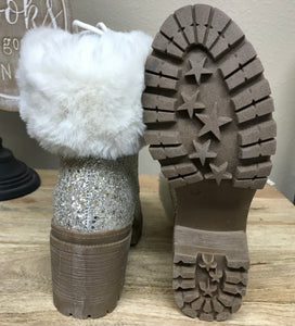 Sparkle and Glitter outdoor Boots for women by Very G