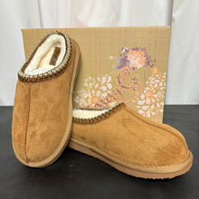 Load image into Gallery viewer, Slip On Women&#39;s Tan Suede Leather Slippers by Very G