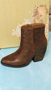 Very G Sophia Tan Western Style Boots with Floral Design