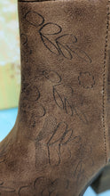 Load image into Gallery viewer, Very G Sophia Tan Western Style Boots with Floral Design