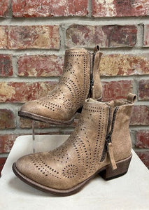 Beige Women's Ankle Boots by Very G Lisette