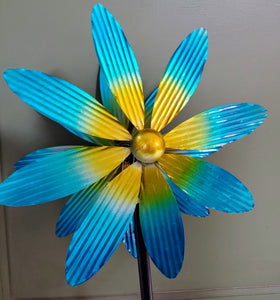 Small Garden Wind Spinners | Kinetic Flower Spinners