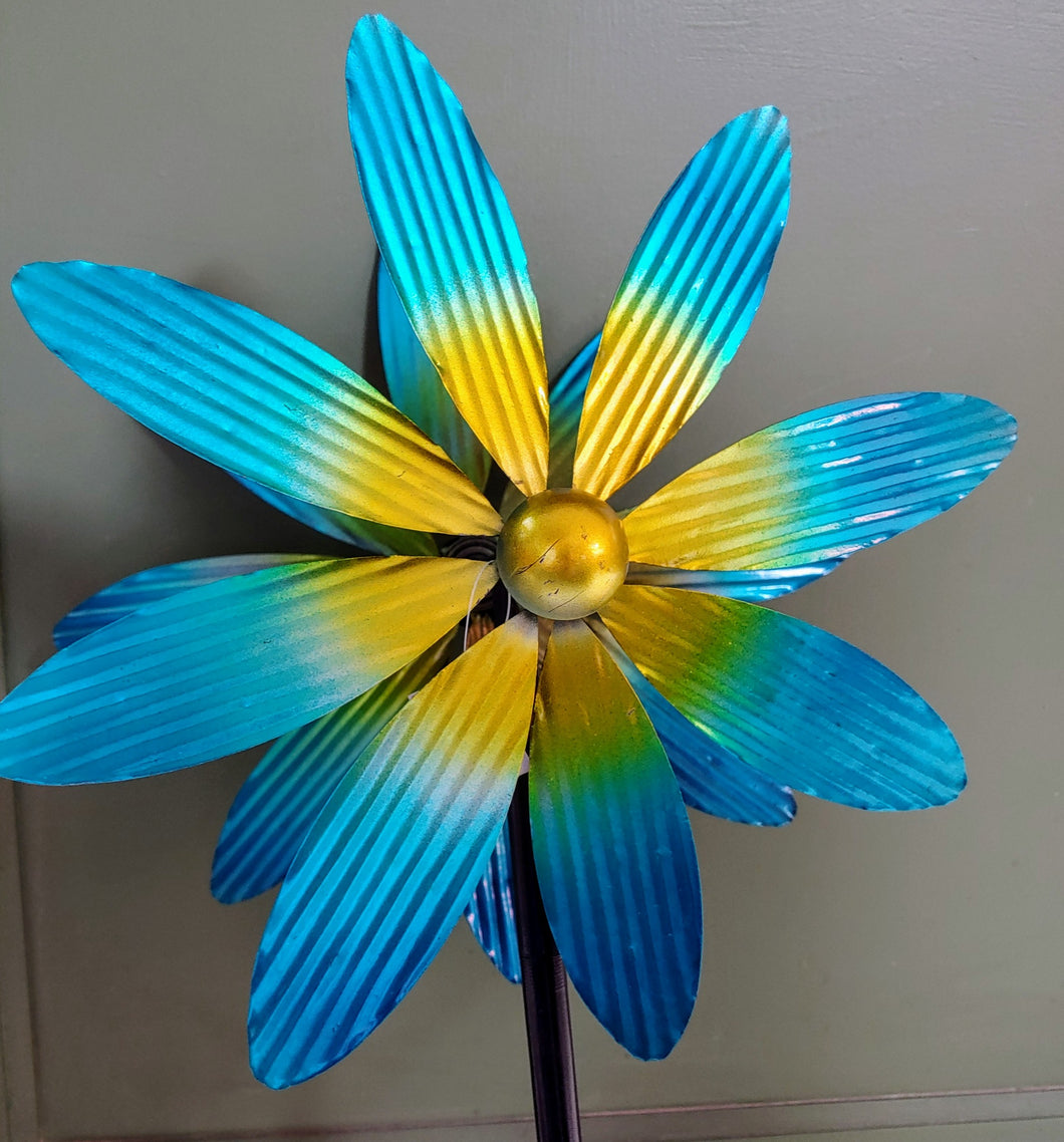 Small Garden Wind Spinners | Kinetic Flower Spinners