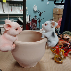 Miniature pigs | Flower Pot Hangers piglets