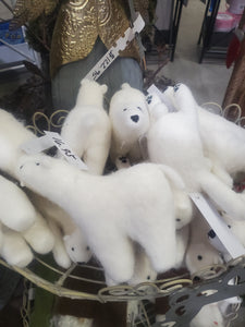 Felted polar bears | Winter Holiday Accents