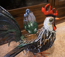 Load image into Gallery viewer, Large metal iron rooster - Amazing color and details Garden Decor Chicken Green wings out