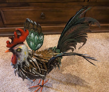 Load image into Gallery viewer, Large metal iron rooster - Amazing color and details Garden Decor Chicken Green wings out