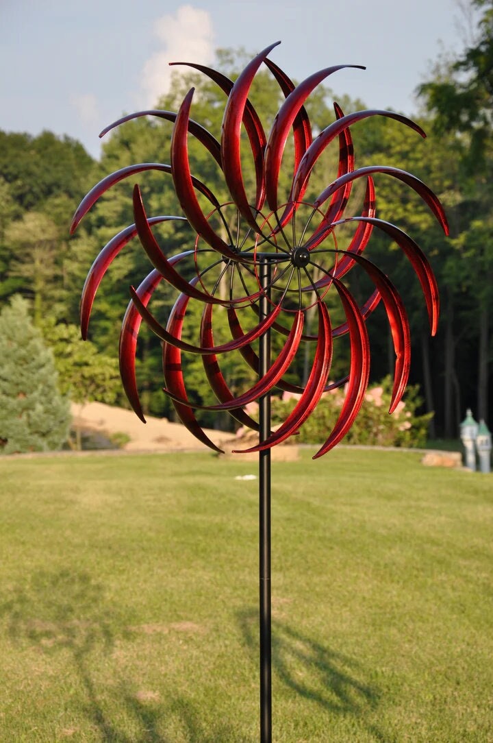 Grande Windswept Red Kinetic Wind Spinner Garden Art Sculpture HH163