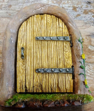 Load image into Gallery viewer, Fairy Garden Colorful Doorways - opens and closes  MG149