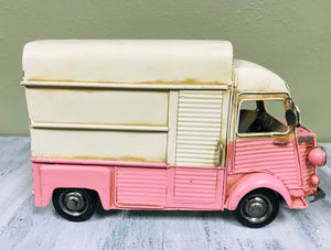 Nostalgic Pink Ice Cream Shop Metal Replica | Collectible Food truck | Retro Industrial Decorative Figurine