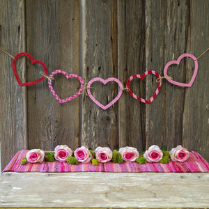 Valentine's Day Heart Chain Garland |  7.5" X 7" inches
