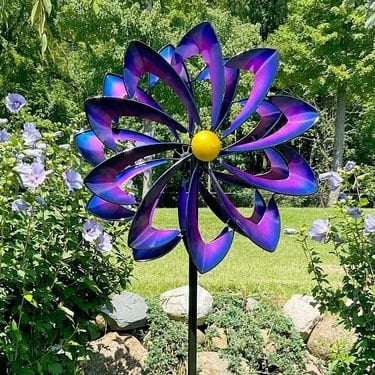 Festive Royal Purple Kinetic Garden Wind Spinner Garden Art Sculpture HH180