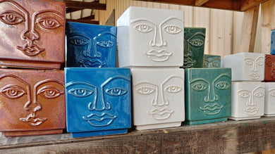 Ceramic modern design square face planters pots with drainage. Hand glazed colors. 