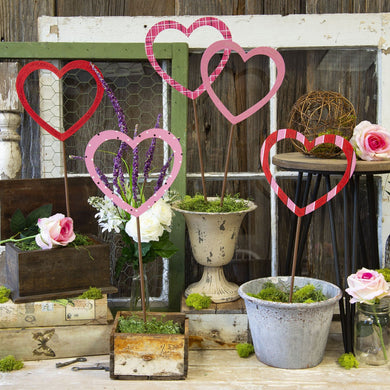 Heart Stake for Valentines Day Cut out Heart flower stakes  |  7.5