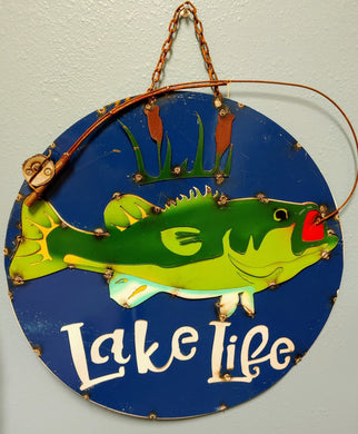 Outdoor garden decor 'lake life' round metal fishing sign 23