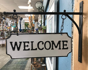 Hanging welcome sign with vintage look double-sided metal welcome sign
