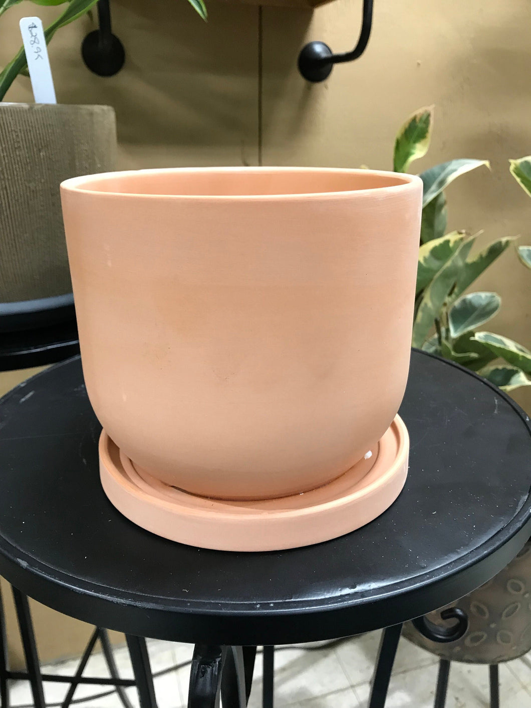 Soft colors ceramic planter with attached saucer | 5.5