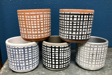 Mini Small Terracotta Checkered Design planter pots 3