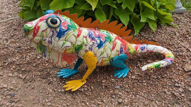 Unique lizard garden art statue gecko garden decor