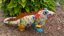 Load image into Gallery viewer, Unique lizard garden art statue | indoor outdoor garden decor | lizard lover&#39;s gift
