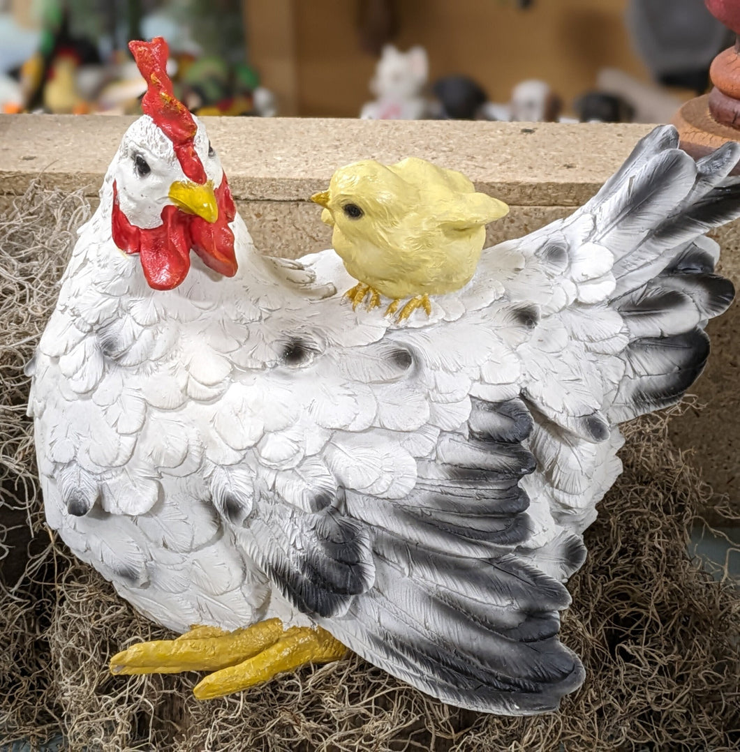 Mother Hen and Baby Chick large and lifelike resin indoor outdoor  Hen lover's gift