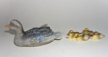 Load image into Gallery viewer, Pond Floaters | Mother Duck and ducklings