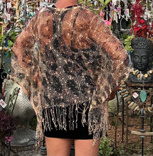 Load image into Gallery viewer, Women&#39;s Leopard Print Crocheted Shawl