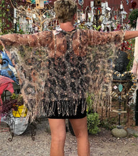 Load image into Gallery viewer, Women&#39;s Leopard Print Crocheted Shawl