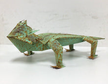 Load image into Gallery viewer, Iguana Metal Home or Garden Art