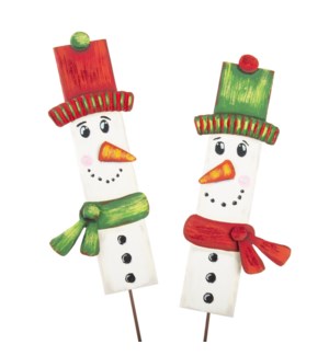 Snowman Plank's  porch planters