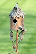 Round House Metal Copper birdhouse garden stake