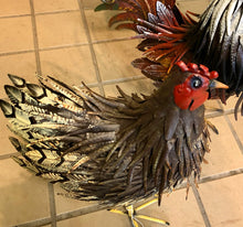 Load image into Gallery viewer, Metal Hen Chicken Decor